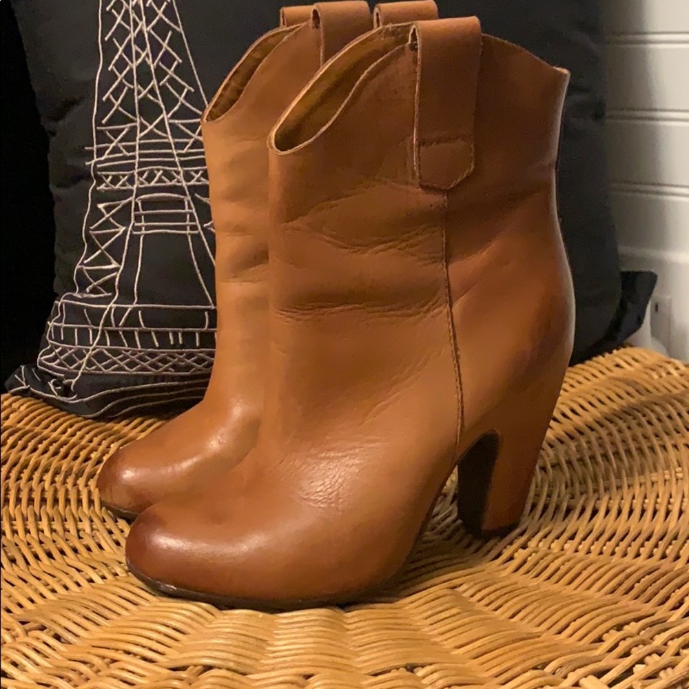 KORK-EASE BROWN WESTERN ANKLE BOOTS